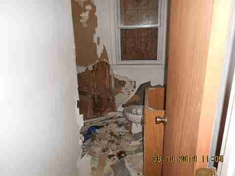 8211 Greenview (24)_m.jpg